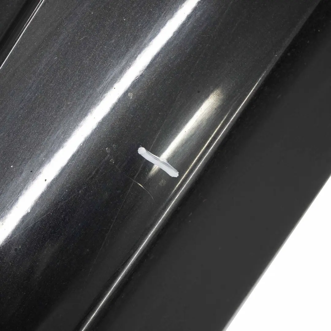 Sill Strip Faldon Lateral Derecho Negro Zafiro Metalizado - 475 para BMW E87 LCI con número de pieza 0036144 BMW E87 LCI Sill Strip Faldon Lateral Derecho Negro Zafiro Metalizado - 475 - SKU 0036144-BS3 - Número de pieza 0036144