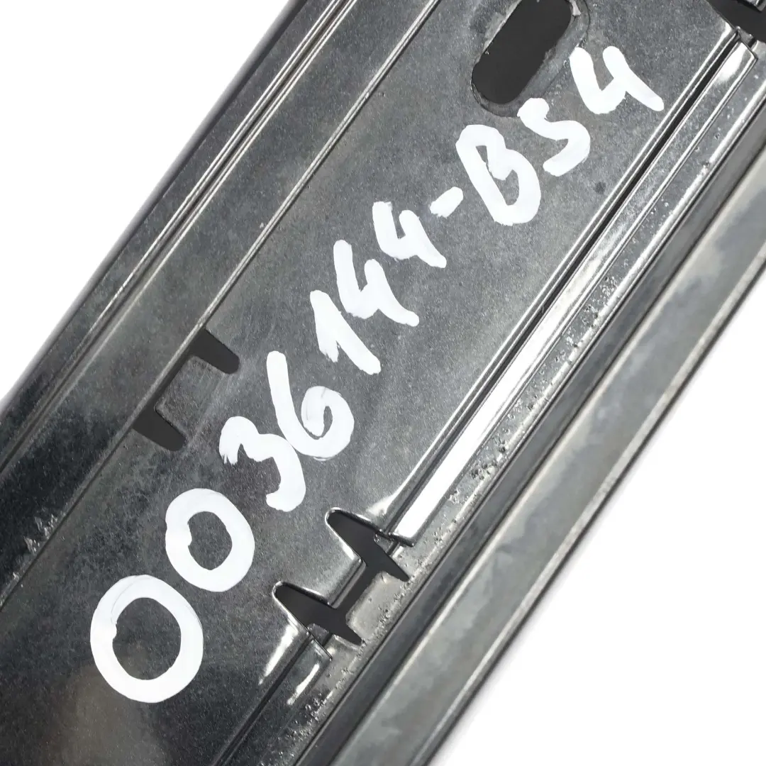 Bas de Porte Couverture Seuil Droite Noir Sapphire Metallique De pour BMW E87 LCI à propos du numéro de pièce 51770036144 BMW E87 LCI Bas de Porte Couverture Seuil Droite Noir Sapphire Metallique De - SKU 0036144-BS4 - Numéro de pièce 51770036144