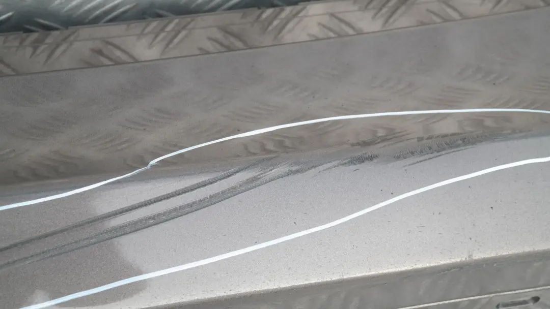 BMW E87 LCI Listello Portiera Apertura Gonna Destra Havanna Metallizzato A17 - SKU 0036144-HAV - Numero di parte 51770036144