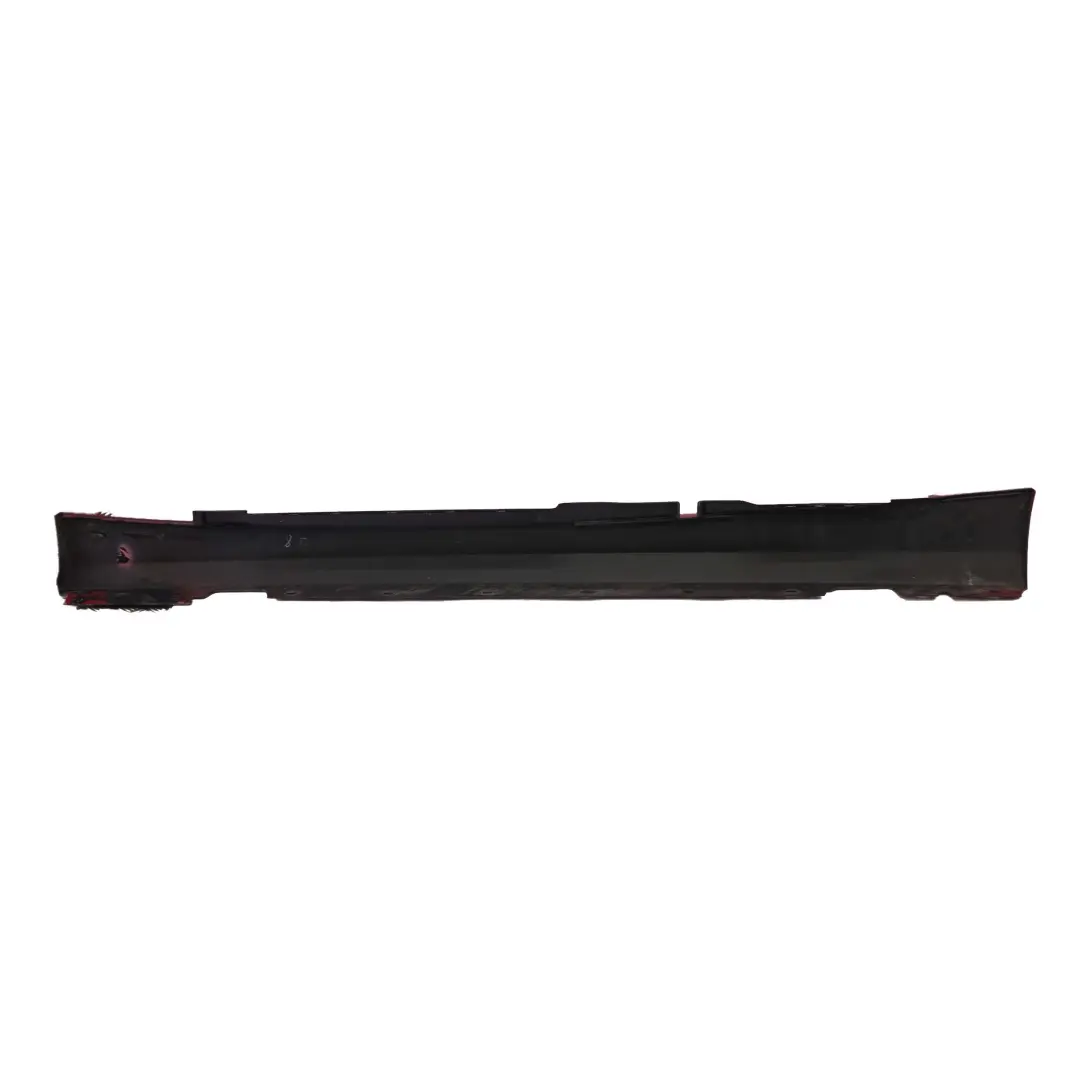BMW E87 LCI Bas de Porte Seuil Bouchon Droit Rouge Carmin Rouge - A61 - SKU 0036144-KAR5 - Numéro de pièce 0036144