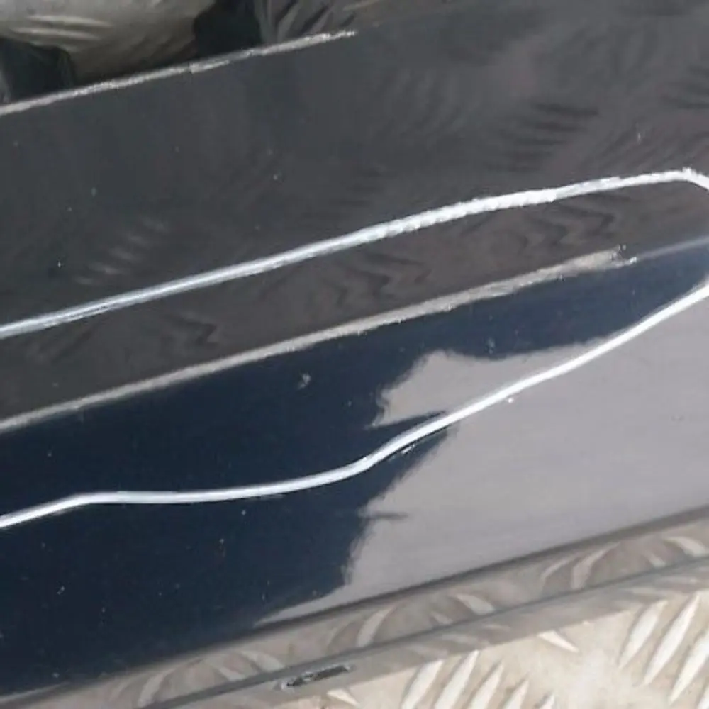 Listello Portiera Apertura Gonna Destra Blu Monaco Blu per BMW E87 LCI con numero di parte 36144 BMW E87 LCI Listello Portiera Apertura Gonna Destra Blu Monaco Blu - SKU 0036144-MB1 - Numero di parte 36144