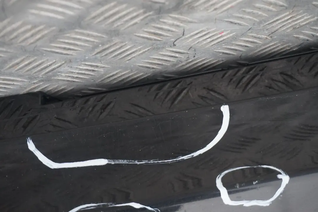 Schwellerleiste Blende Schweller rechts Schwarz 2 für BMW 1 er E87 LCI mit Teilenummer 36144 BMW 1 er E87 LCI Schwellerleiste Blende Schweller rechts Schwarz 2 - SKU 0036144-SCH12 - Teilenummer 36144