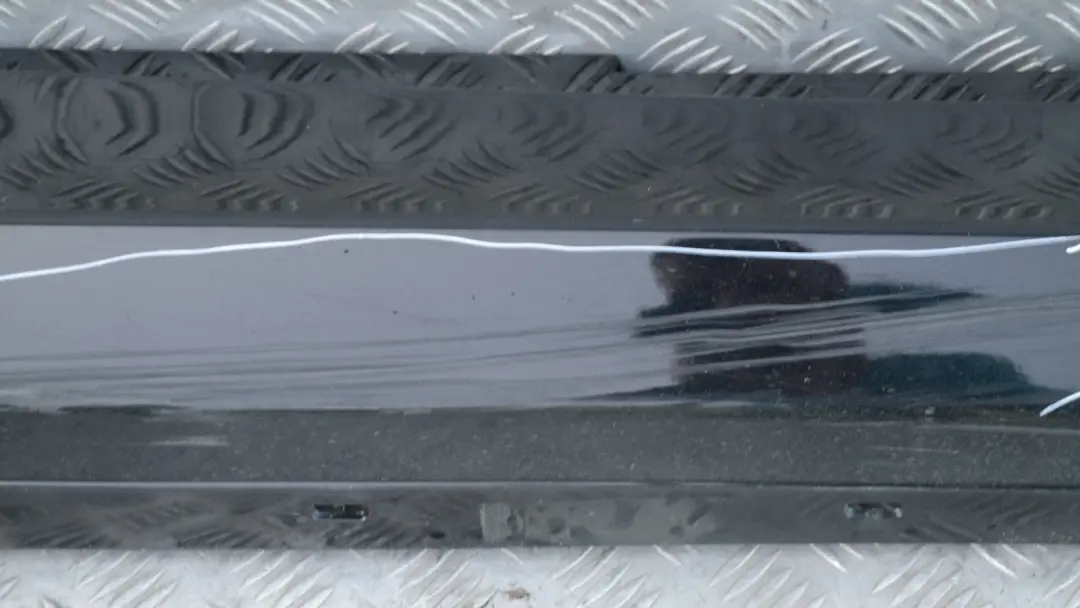 BMW 1 SERIES 5 E87 LCI E87N Sill strip side skirt right O/S Schwarz II Black 2 - SKU 0036144-SCH5 - Part number 51770036144