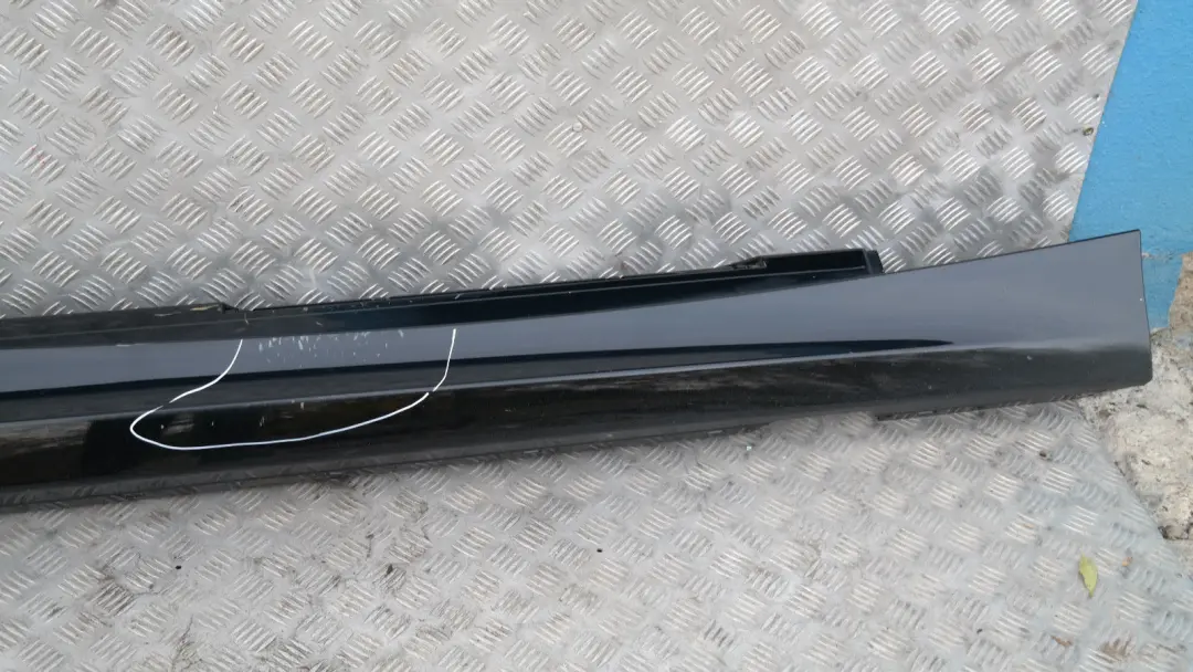 BMW 1 SERIES 7 E87 LCI E87N Sill strip side skirt right O/S Schwarz II Black 2 - SKU 0036144-SCH7 - Part number 51770036144