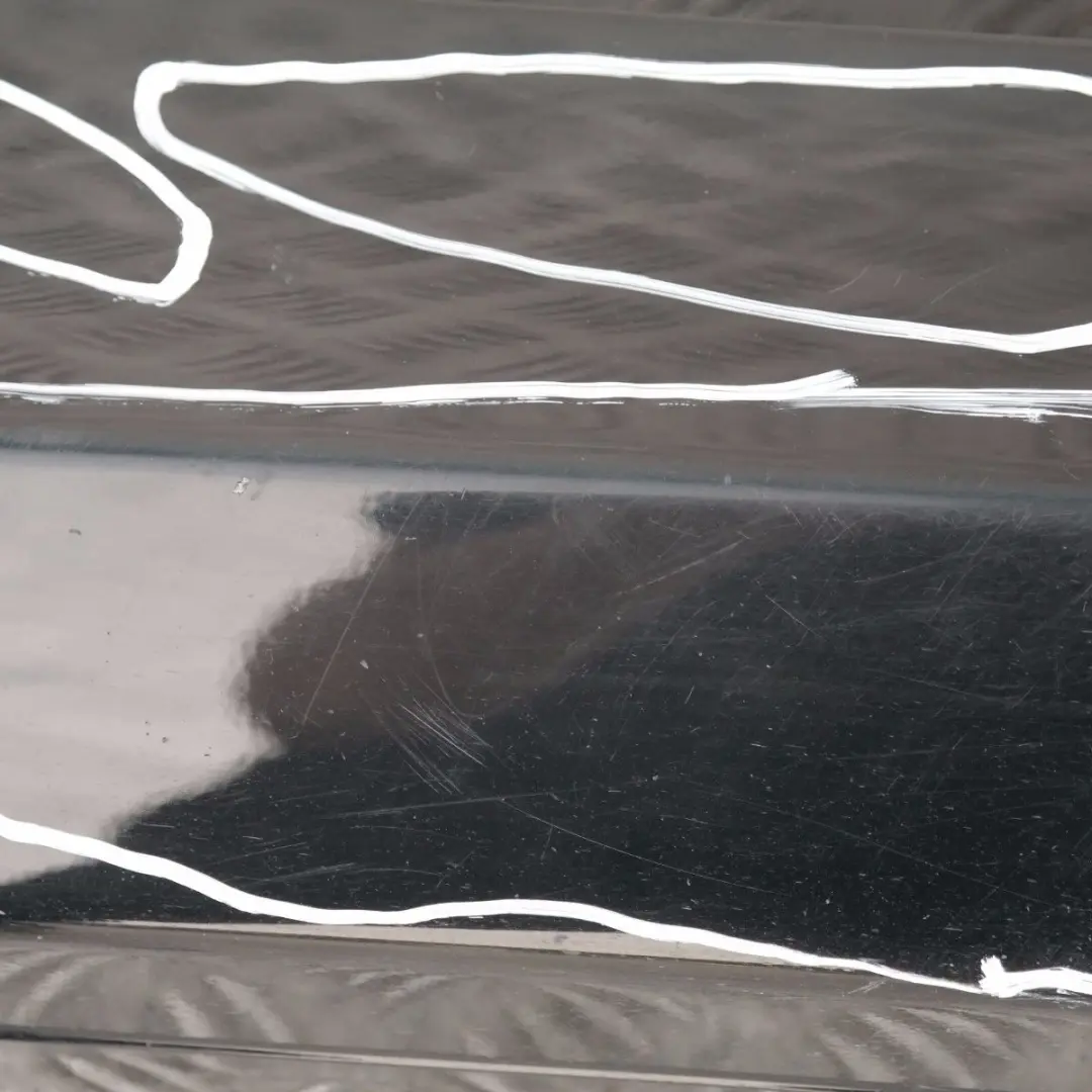 Faldón lateral derecho Schwarz II Negro 2 para BMW 8 E87 LCI E87N con número de pieza 36144 BMW 8 E87 LCI E87N Faldón lateral derecho Schwarz II Negro 2 - SKU 0036144-SCH8 - Número de pieza 36144