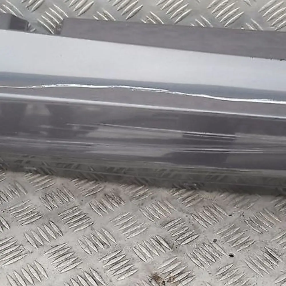 BMW E87 LCI Bas de Porte Couverture Seuil A Droite Mousseux Graphite - SKU 0036144-SG2 - Numéro de pièce 51770036144