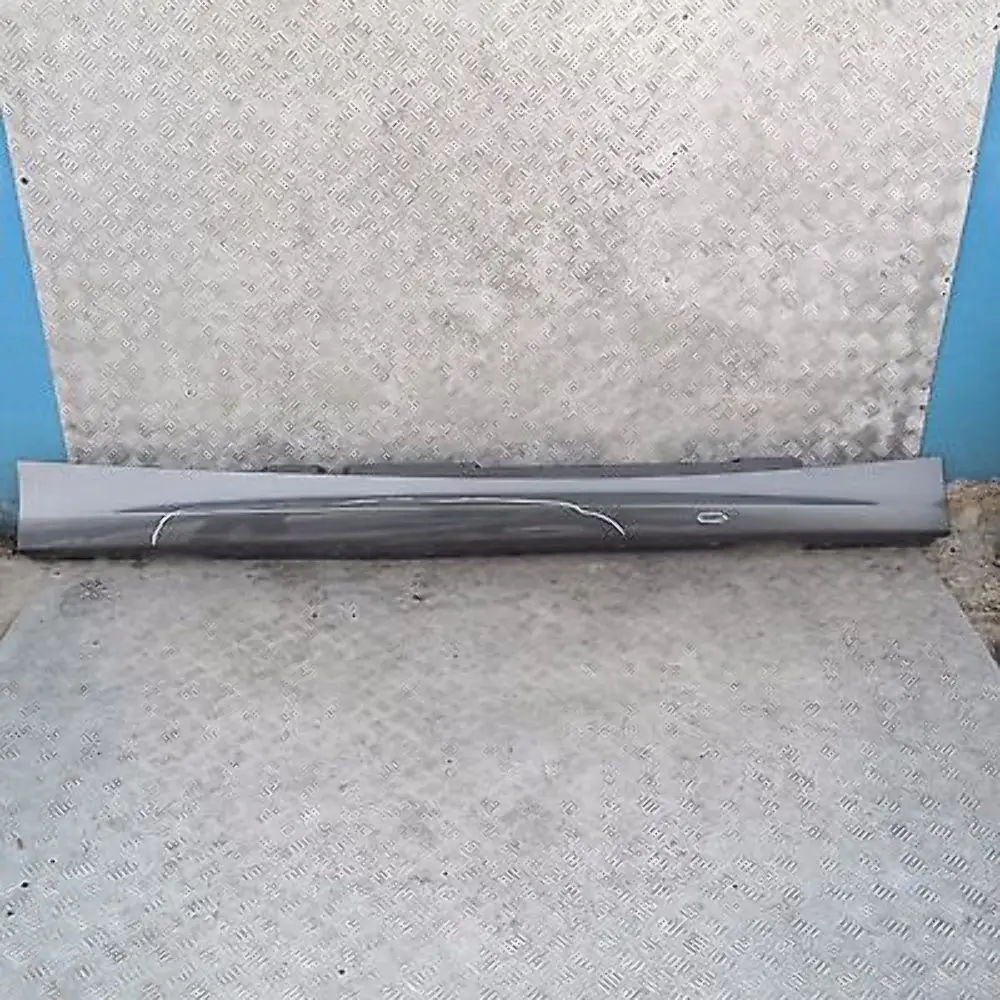 Schwellerleiste Blende Schweller rechts Sparkling Graphite A22 für BMW 1 er E87 LCI mit Teilenummer 51770036144 BMW 1 er E87 LCI Schwellerleiste Blende Schweller rechts Sparkling Graphite A22 - SKU 0036144-SG2 - Teilenummer 51770036144