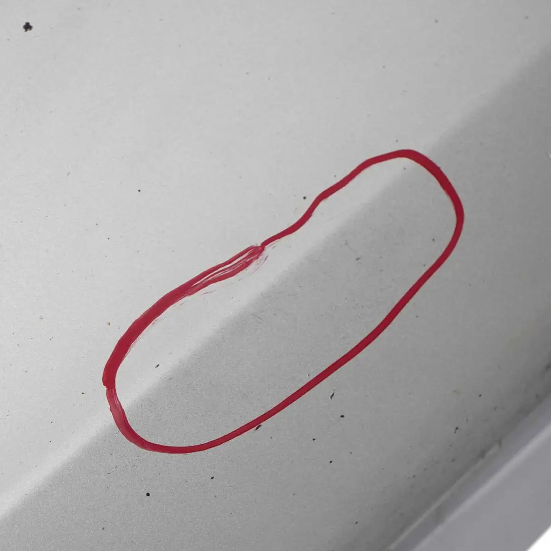 Striscia davanzale laterale destra Titansilber Titan Silver - 354 per BMW E87 LCI - con numero di parte 0036144 BMW E87 LCI - Striscia davanzale laterale destra Titansilber Titan Silver - 354 - SKU 0036144-TS3 - Numero di parte 0036144