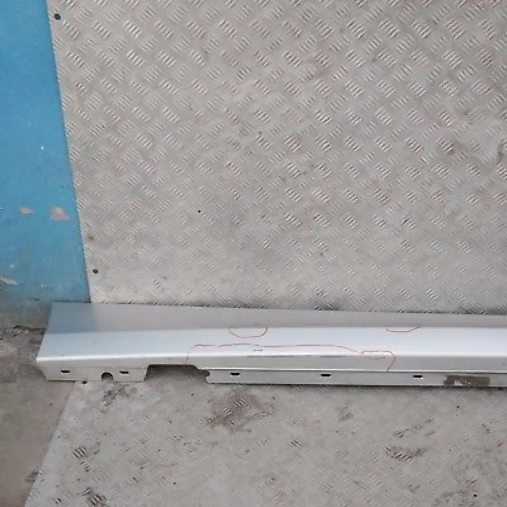 Sill strip side skirt right O/S Titansilber Silver 354 to BMW 1 SERIES 8 E87N LCI with Part number 51770036144 BMW 1 SERIES 8 E87N LCI Sill strip side skirt right O/S Titansilber Silver 354 - SKU 0036144-TS8 - Part number 51770036144