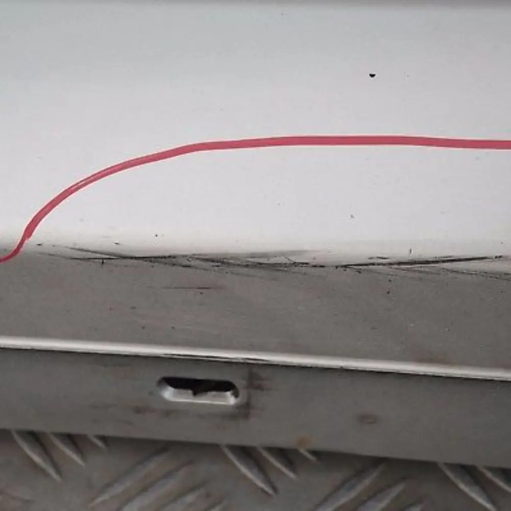 BMW E87 LCI Bas de Porte Couverture Seuil Droite Argent Titane Sliber - SKU 0036144-TS9 - Numéro de pièce 51770036144