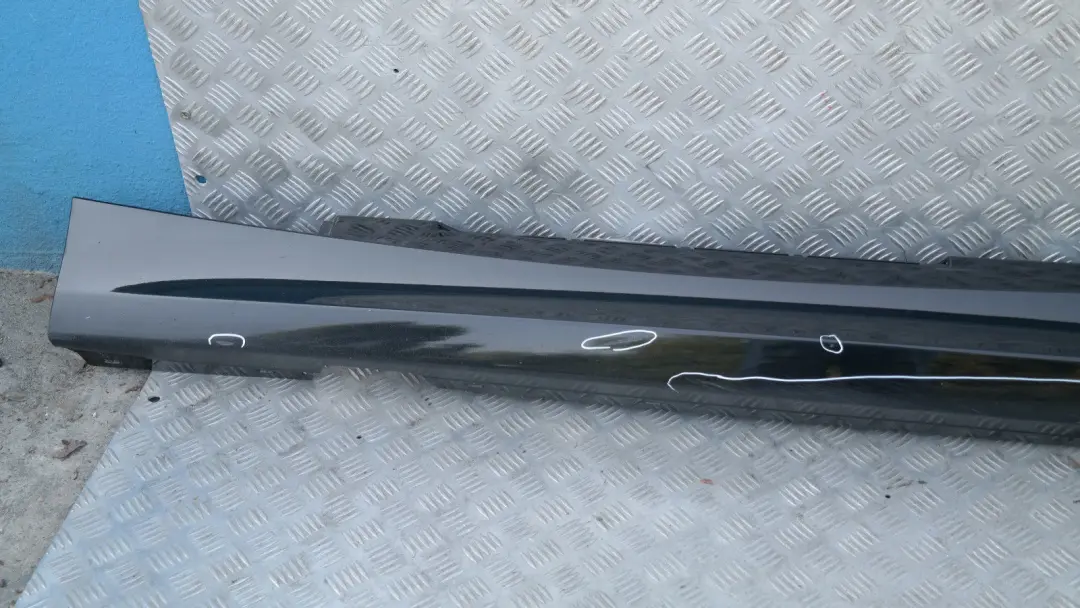 BMW E87N LCI Sill Strip Faldón Lateral Izquierdo Negro Zafiro Metálico - 475 - SKU 0036145-BS4 - Número de pieza 51770036145