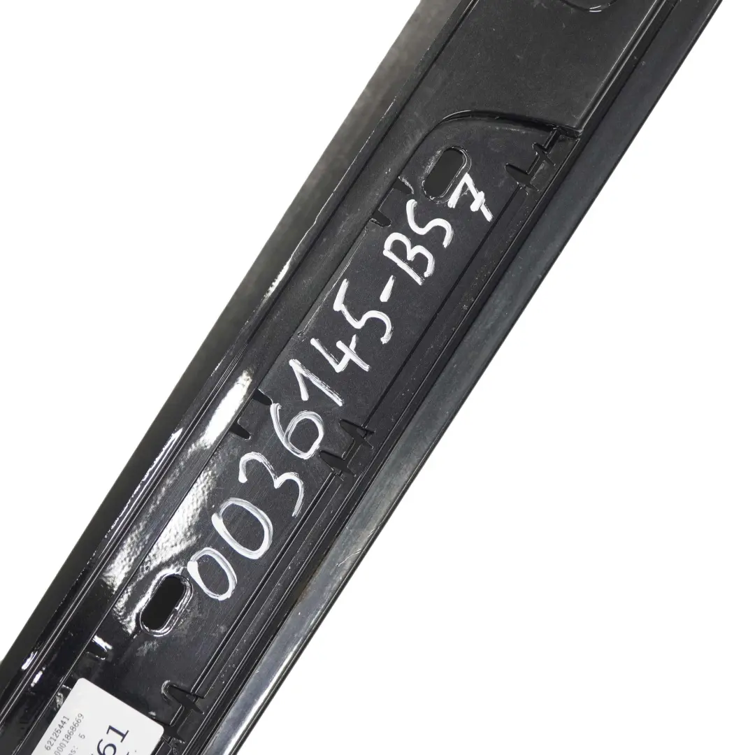 Schwellerleiste Blende Schweller Links Black Sapphire Schwarz für BMW 1 E87 LCI mit Teilenummer 0036145 BMW 1 E87 LCI Schwellerleiste Blende Schweller Links Black Sapphire Schwarz - SKU 0036145-BS7 - Teilenummer 0036145