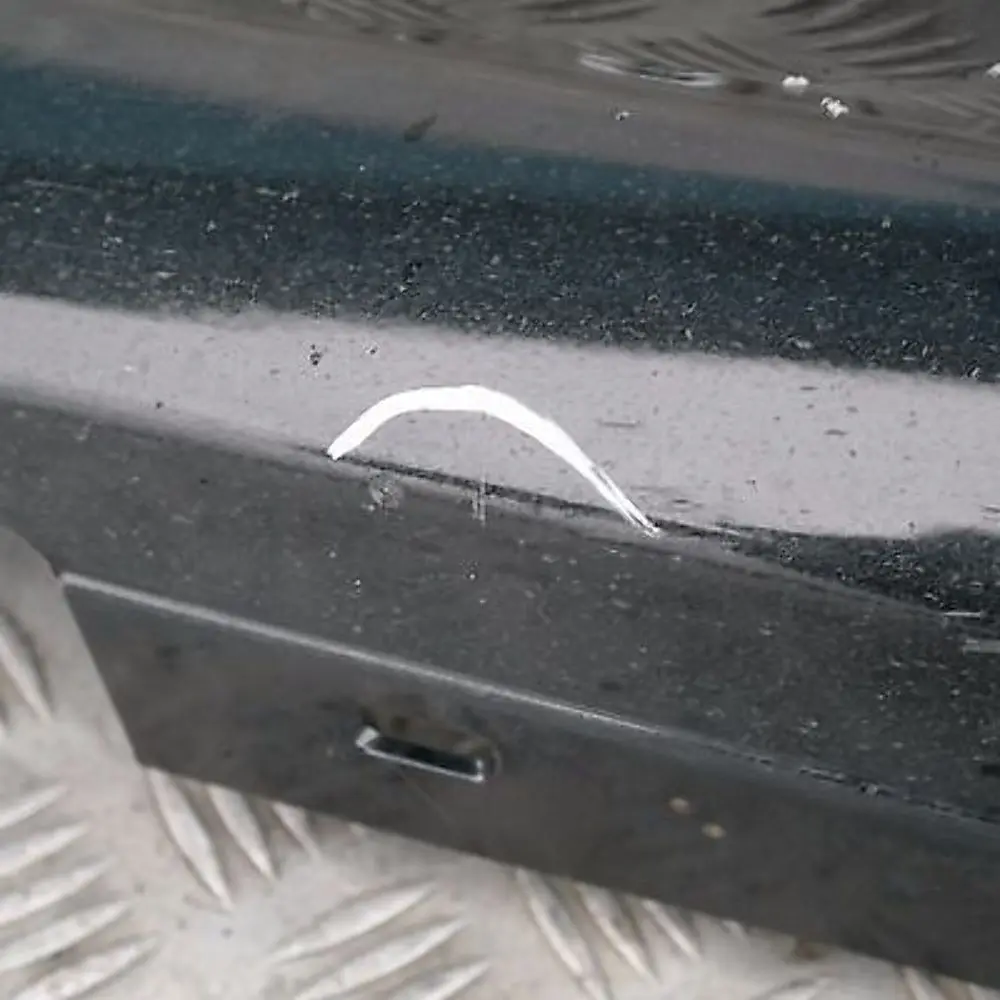 BMW E87 LCI Bas de Porte Couverture Seuil A Gauche Noir Sapphire - SKU 0036145-BS8 - Numéro de pièce 51770036145