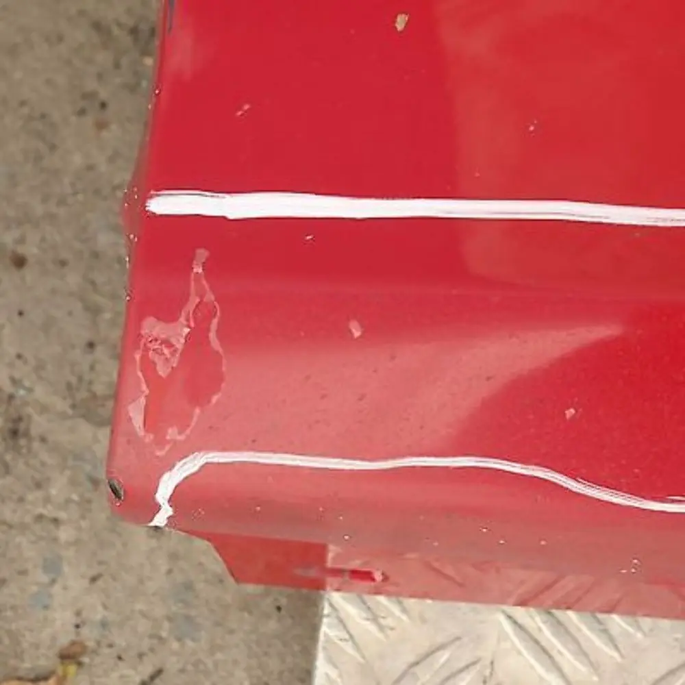 BMW E87 LCI Sill Strip Faldón Lateral Izquierdo Rojo Karmesinrot Rot - A61 - SKU 0036145-KAR3 - Número de pieza 36145