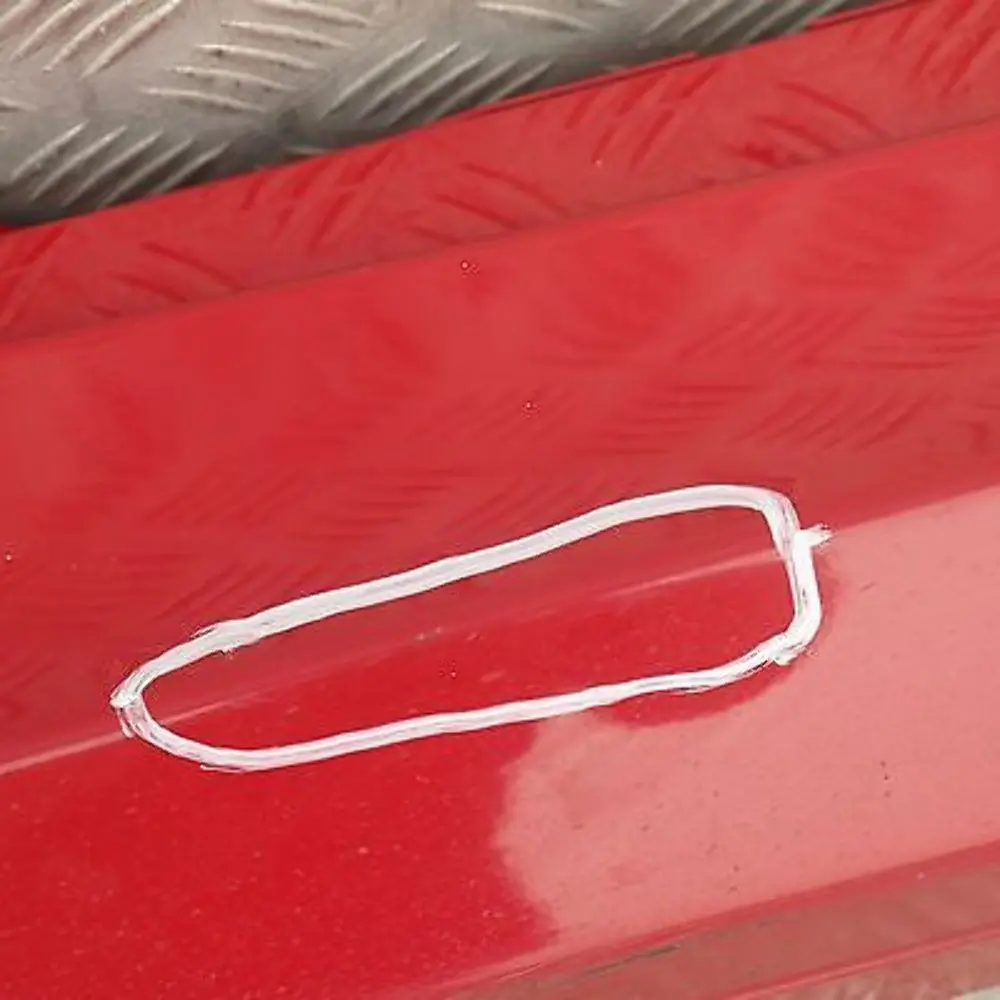 Listello Portiera Apertura Gonne SX Rosso-Cremisi Rosso per BMW E87 LCI con numero di parte 36145 BMW E87 LCI Listello Portiera Apertura Gonne SX Rosso-Cremisi Rosso - SKU 0036145-KAR3 - Numero di parte 36145