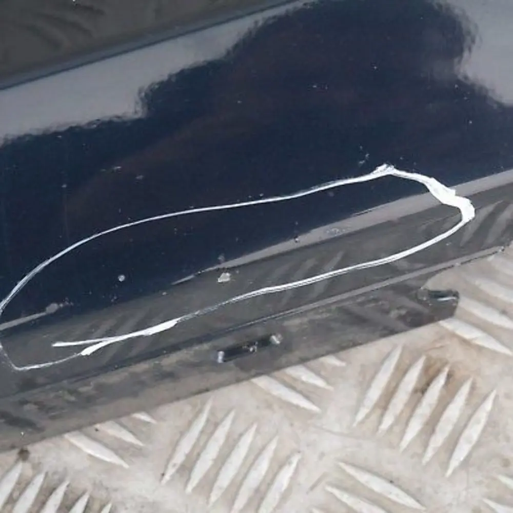 Sill strip side skirt left Monacoblau Blau Blue - A35 para BMW E87 LCI con número de pieza 36145 BMW E87 LCI Sill strip side skirt left Monacoblau Blau Blue - A35 - SKU 0036145-MB5 - Número de pieza 36145