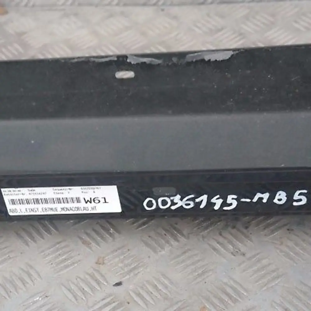 Sill strip side skirt left Monacoblau Blau Blue - A35 para BMW E87 LCI con número de pieza 36145 BMW E87 LCI Sill strip side skirt left Monacoblau Blau Blue - A35 - SKU 0036145-MB5 - Número de pieza 36145