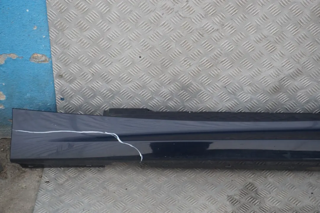 Nakładka próg lewy listwa progowa do BMW E87 LCI o numerze 0036145 BMW E87 LCI Nakładka próg lewy listwa progowa - SKU 0036145-MB7 - Numer Części 0036145