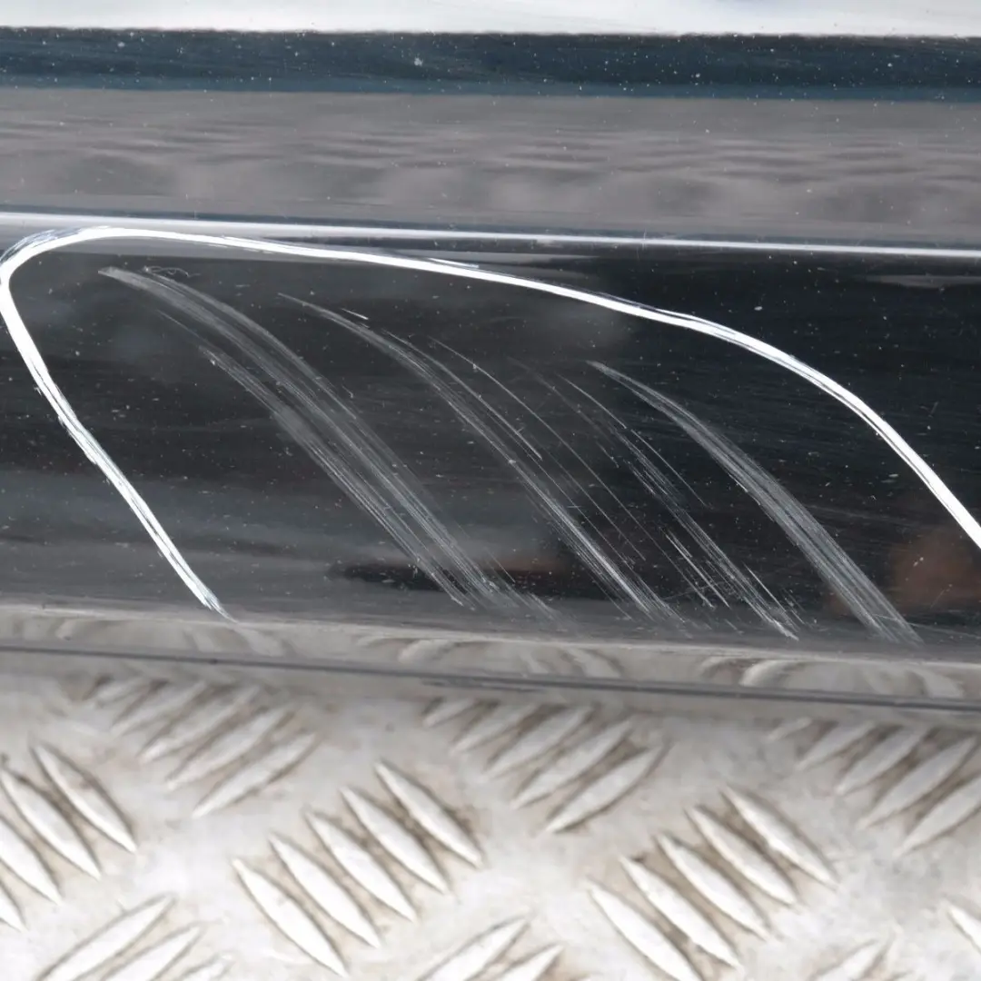 BMW E87 LCI E87N Sill Strip Faldón Lateral Izquierdo Schwarz 2 Negro II -668 - SKU 0036145-SCH1 - Número de pieza 51770036145