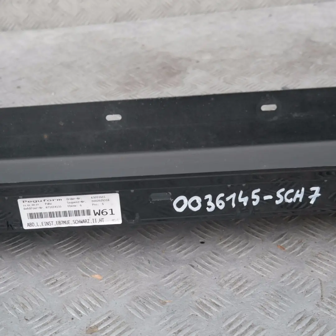 Bas de Porte Couverture Seuil Gauche de Coloris Noir pour BMW E87N LCI à propos du numéro de pièce 51770036145 BMW E87N LCI Bas de Porte Couverture Seuil Gauche de Coloris Noir - SKU 0036145-SCH7 - Numéro de pièce 51770036145