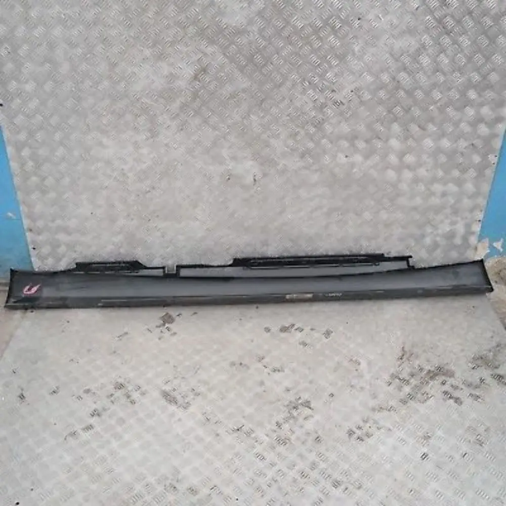 BMW E87 LCI Faldón lateral izquierdo Sparkling Graphite Metallic - SKU 0036145-SG7 - Número de pieza 36145
