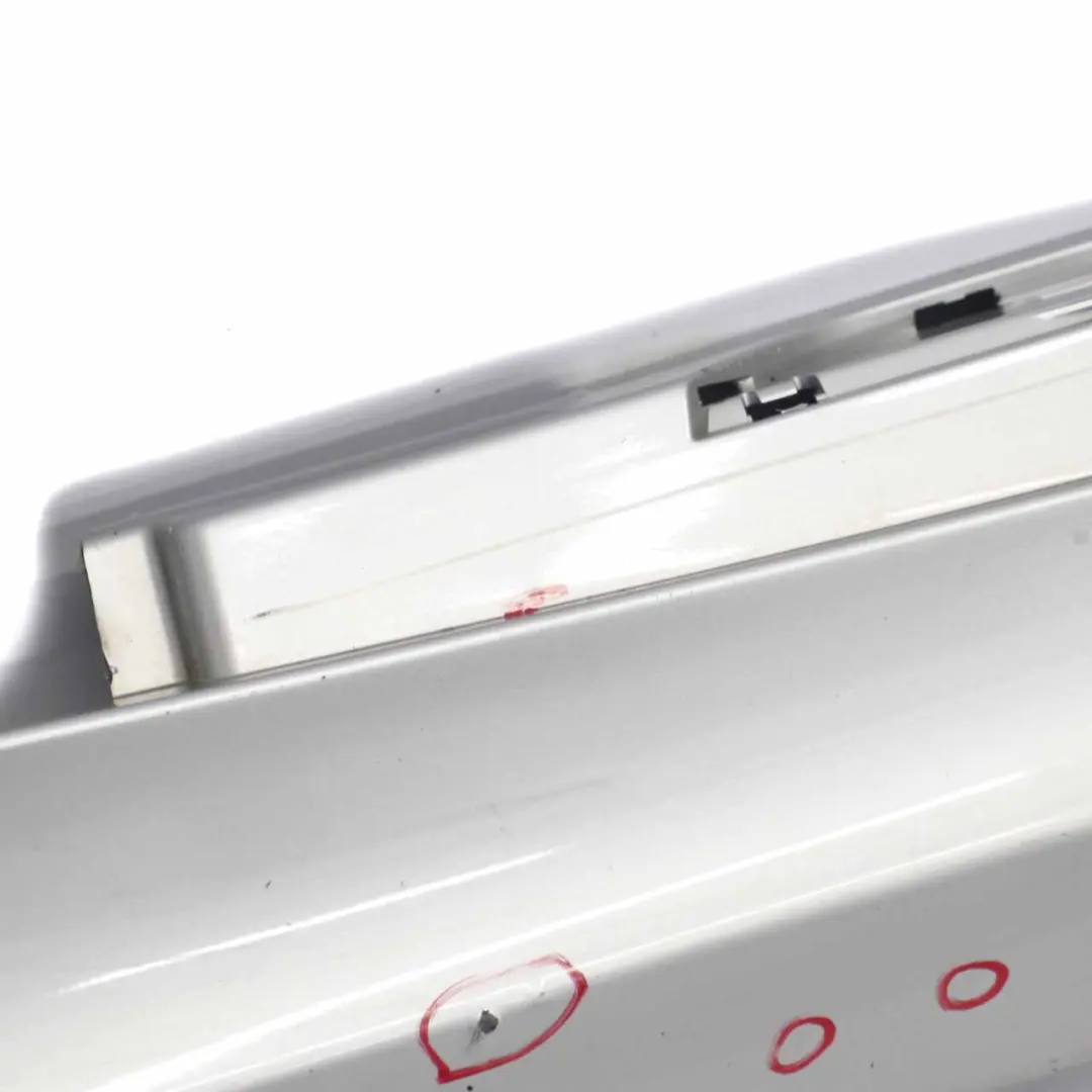 Gonna laterale BMW E87 LCI Sill Strip sinistra Titansilber Titan Silver 354 per con numero di parte 0036145 Gonna laterale BMW E87 LCI Sill Strip sinistra Titansilber Titan Silver 354 - SKU 0036145-TS10 - Numero di parte 0036145