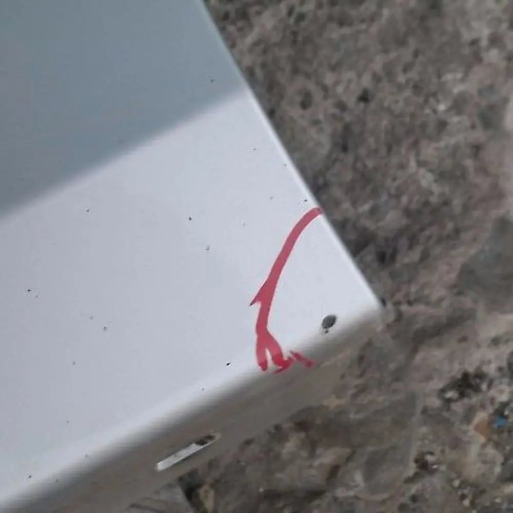 Listello Portiera Apertura Gonna Collegamenti Argento-Titanio per BMW E87 LCI con numero di parte 36145 BMW E87 LCI Listello Portiera Apertura Gonna Collegamenti Argento-Titanio - SKU 0036145-TS11 - Numero di parte 36145