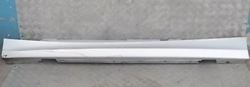 BMW 1 SERIES 14 E87N LCI Sill strip side skirt left N/S Titansilber Silver 354 - SKU 0036145-TS14 - Part number 36145