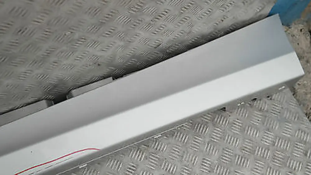 BMW E87N LCI Einstiegsleisten Seitenschweller Links Titansilber Metallic - 354 - SKU 0036145-TS2 - Teilenummer 51770036145