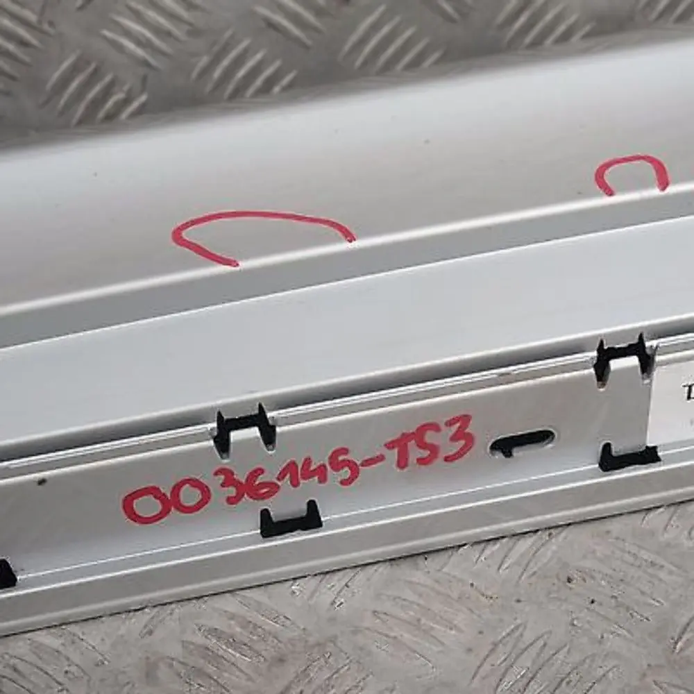 BMW E87 LCI Listwa Próg Lewy Titansilber 354 - SKU 0036145-TS3 - Numer Części 51770036145