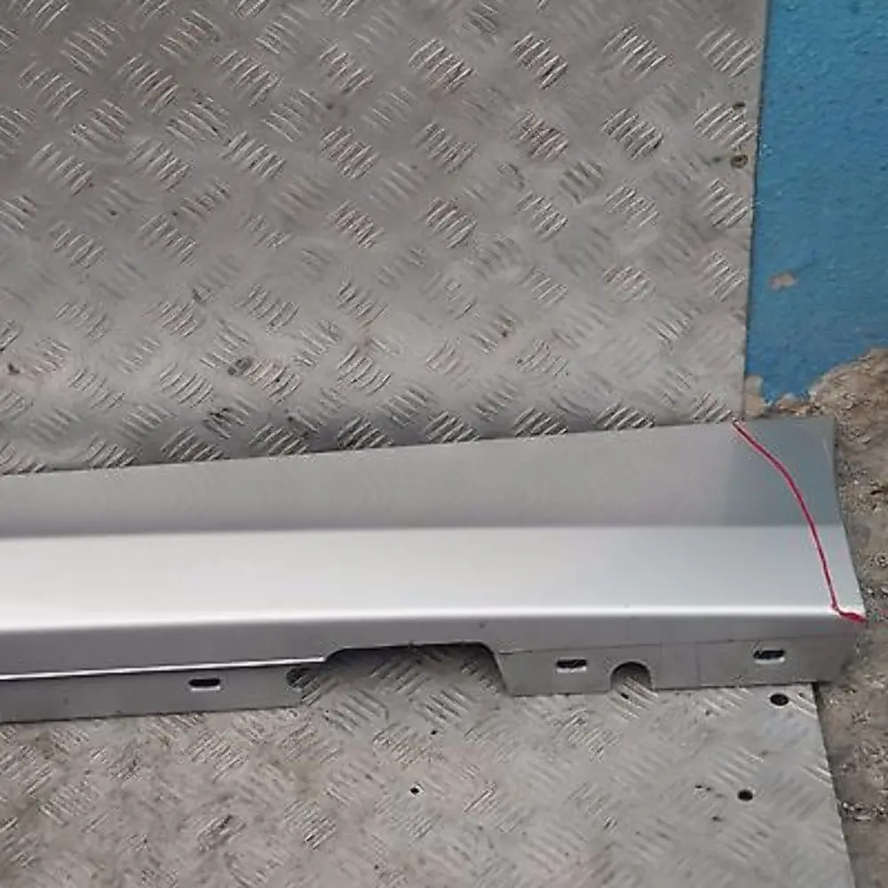 BMW E87 LCI Listello Portiera Apertura Gonna SX Argento-Titanio Sliber - SKU 0036145-TS8 - Numero di parte 36145