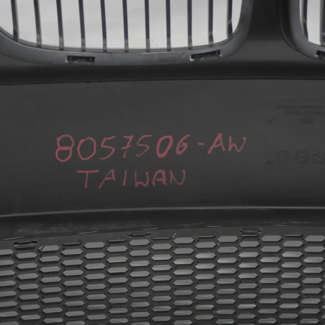 Zderzak Przedni M-Pakiet Alpinweiss do BMW E82 E88 o numerze 8057506 BMW E82 E88 Zderzak Przedni M-Pakiet Alpinweiss - SKU 8057506-AW - Numer Części 8057506