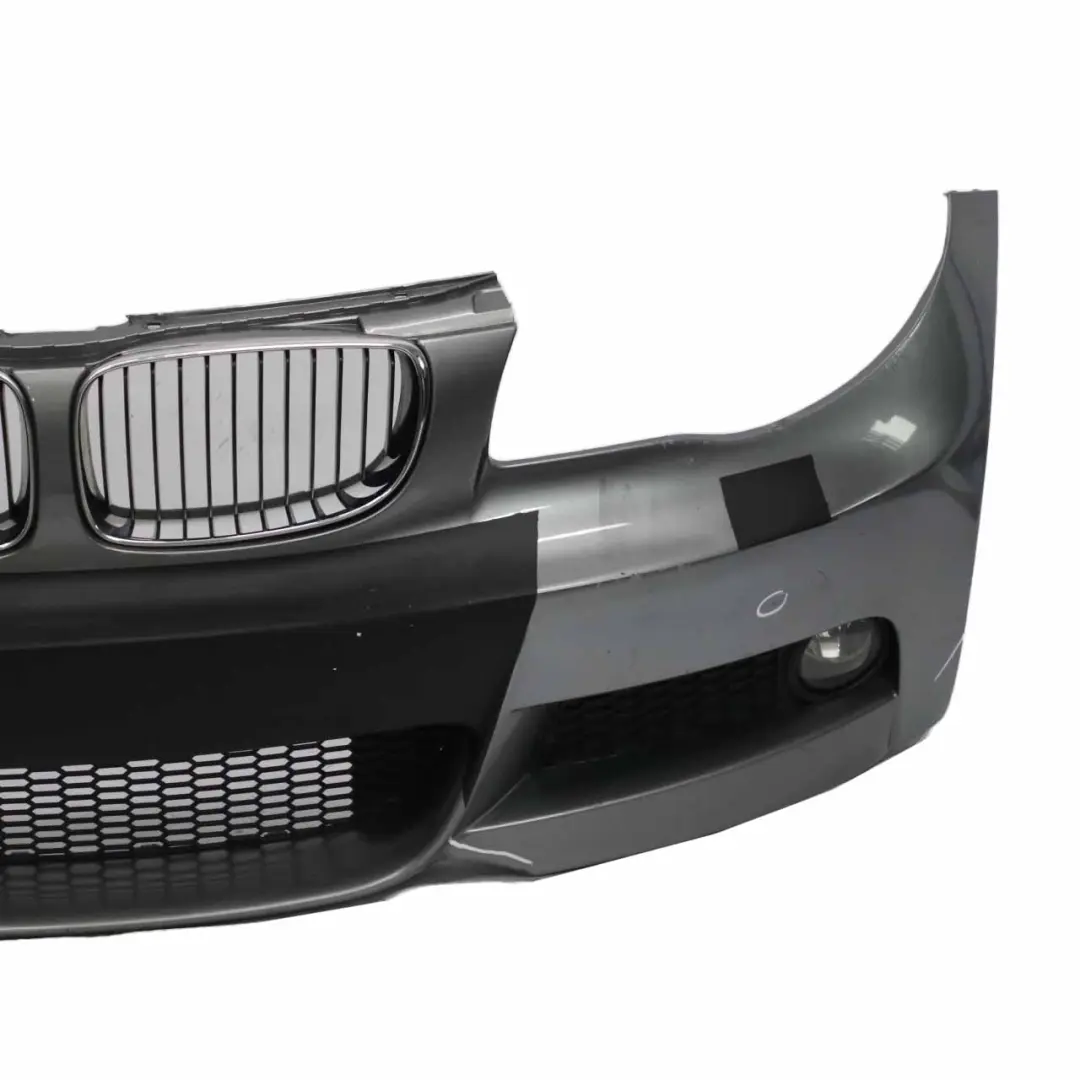 Zderzak Przedni Spacegrau A52 do BMW E82 E88 M Sport o numerze 0036219 BMW E82 E88 M Sport Zderzak Przedni Spacegrau A52 - SKU 0036219-SCG - Numer Części 0036219