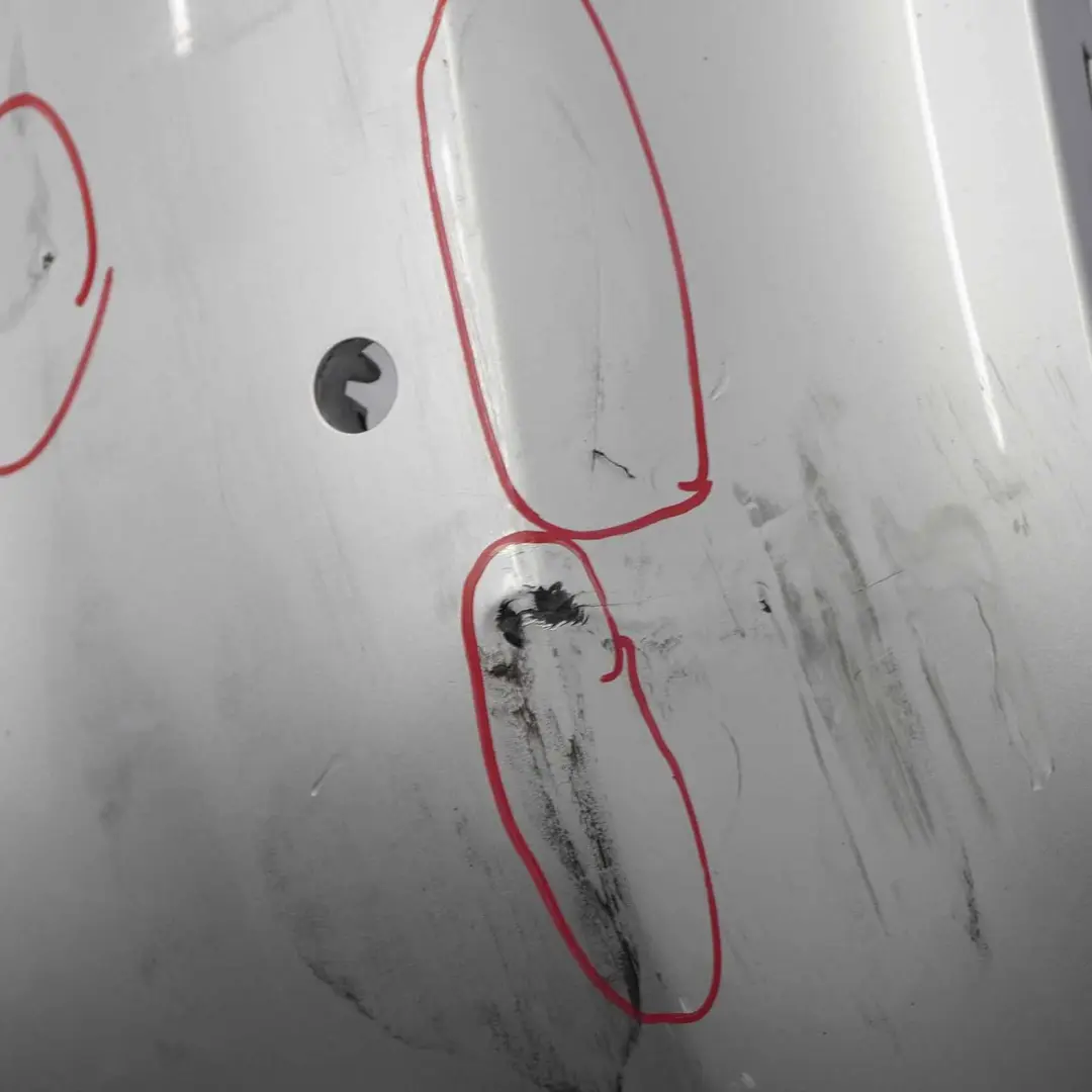 Zderzak Tylny Tył M-Pakiet Titansilber do BMW E82 E88 o numerze 0036311 BMW E82 E88 Zderzak Tylny Tył M-Pakiet Titansilber - SKU 0036311-TS - Numer Części 0036311