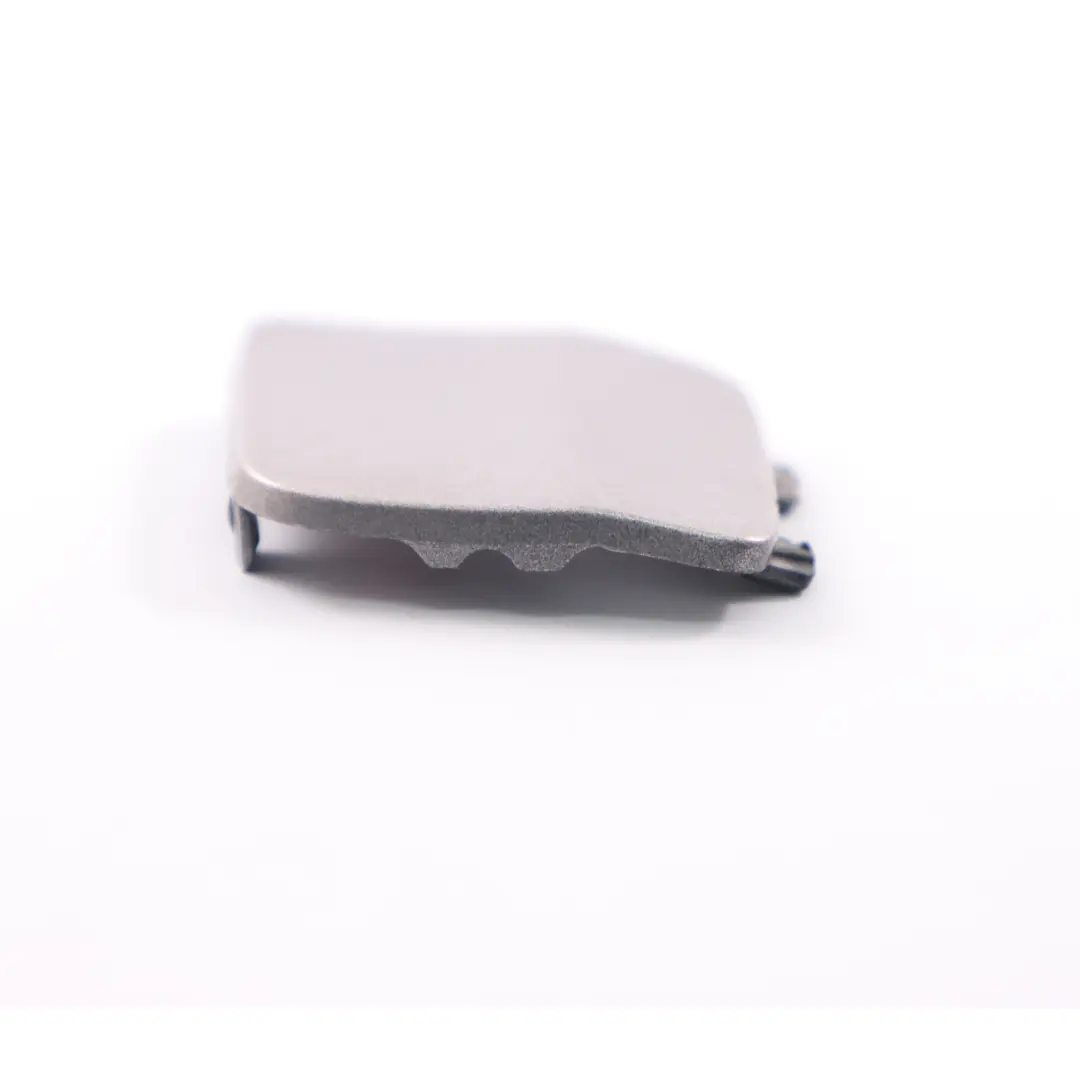 Paraurti posteriore BMW E82 E88 Gancio traino Copertura Kaschmir Argento 7170666 per con numero di parte 0036626 Paraurti posteriore BMW E82 E88 Gancio traino Copertura Kaschmir Argento 7170666 - SKU 0036626-KAS - Numero di parte 0036626