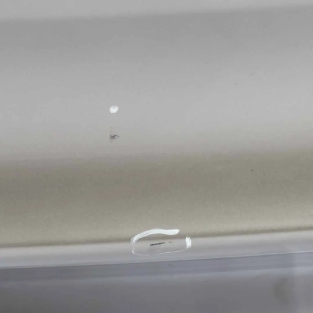 Zderzak Tylny Kaschmirsilber - A72 do BMW E82 E88 o numerze 0036630 BMW E82 E88 Zderzak Tylny Kaschmirsilber - A72 - SKU 0036630-KAS1 - Numer Części 0036630