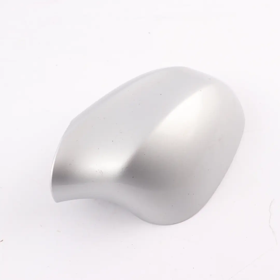 Osłona Obudowa Lusterka Prawa Titansilber Silver do BMW E90 E91 LCI o numerze 0036828 BMW E90 E91 LCI Osłona Obudowa Lusterka Prawa Titansilber Silver - SKU 0036828-TS1 - Numer Części 0036828