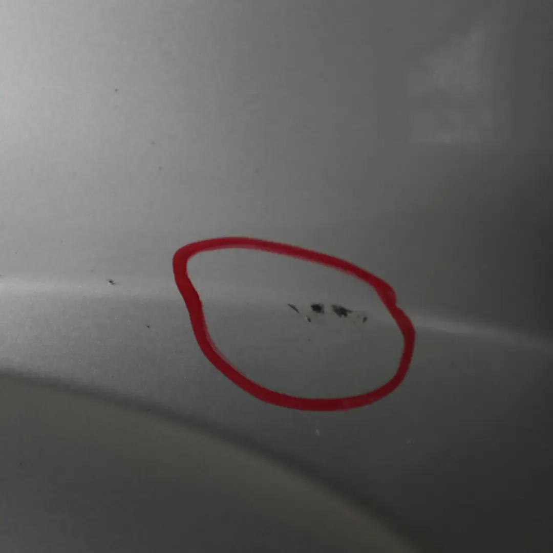 Zderzak Tylny Titansilber - 354 do BMW E90 LCI o numerze 0036875 BMW E90 LCI Zderzak Tylny Titansilber - 354 - SKU 0036875-TS1 - Numer Części 0036875