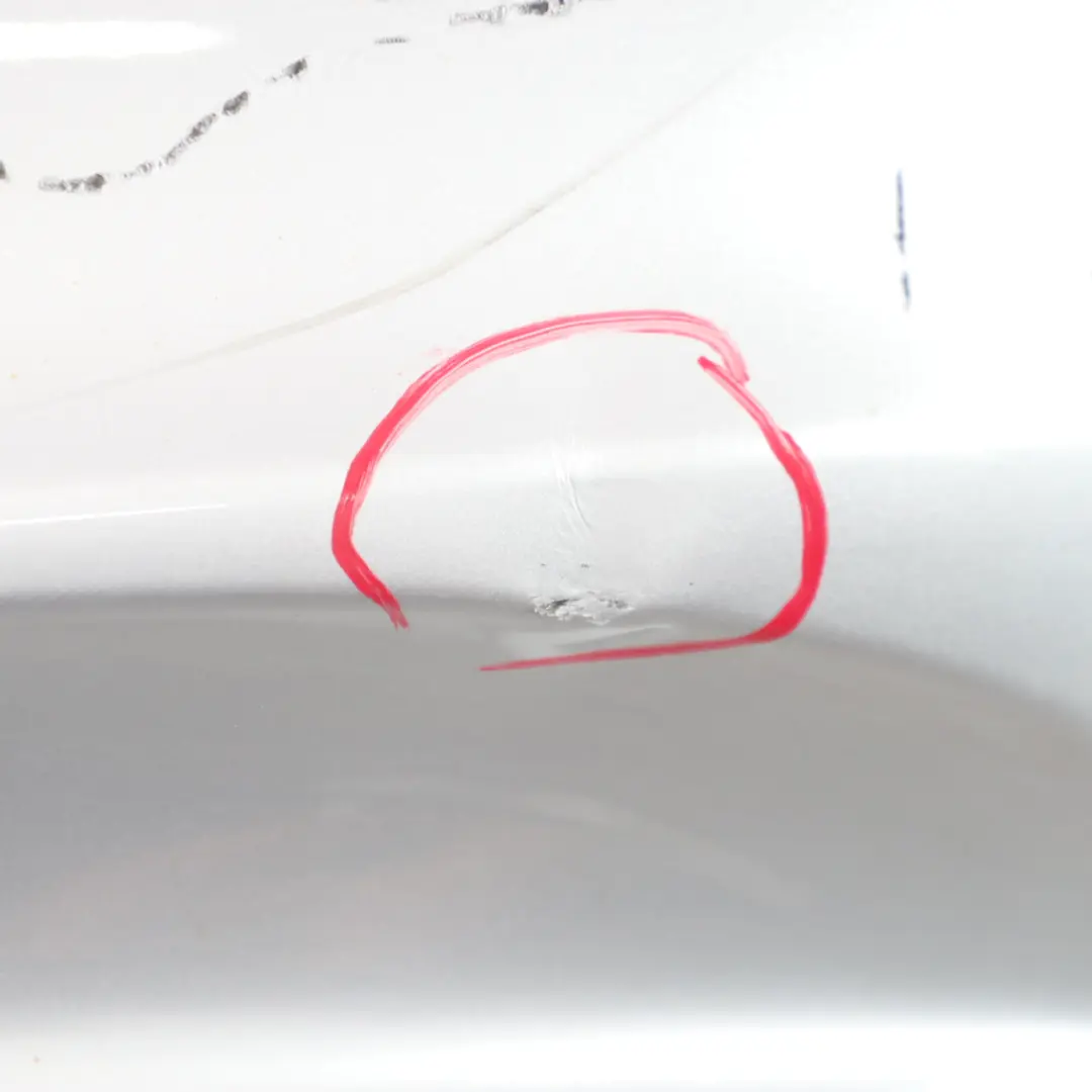 Zderzak Tylny Titansilber - 354 do BMW E90 LCI o numerze 0036875 BMW E90 LCI Zderzak Tylny Titansilber - 354 - SKU 0036875-TS2 - Numer Części 0036875