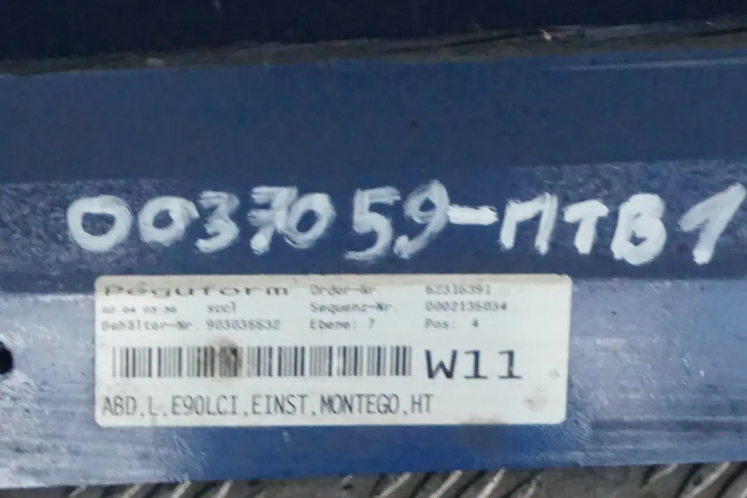 nakładka próg lewy montegoblau do BMW E90 LCI o numerze 0037059 BMW E90 LCI nakładka próg lewy montegoblau - SKU 0037059-MTB1 - Numer Części 0037059