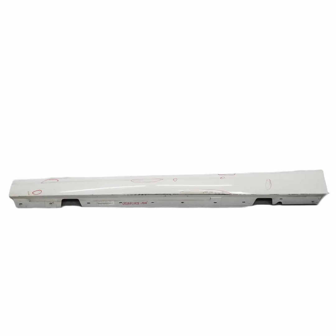 BMW E90 E91 LCI Sill Strip Faldon Lateral Izquierdo Alpinweiss Blanco - 300 - SKU 0037059-AW - Número de pieza 0037059