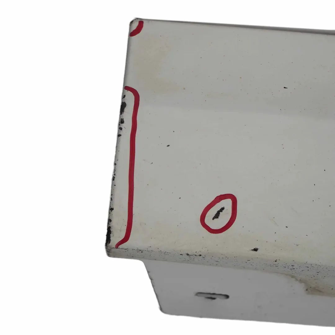 Bas de Porte Couverture Seuil a Gauche Alpinweiss 3 - 300 pour BMW E90 E91 LCI à propos du numéro de pièce 0037059 BMW E90 E91 LCI Bas de Porte Couverture Seuil a Gauche Alpinweiss 3 - 300 - SKU 0037059-AW2 - Numéro de pièce 0037059