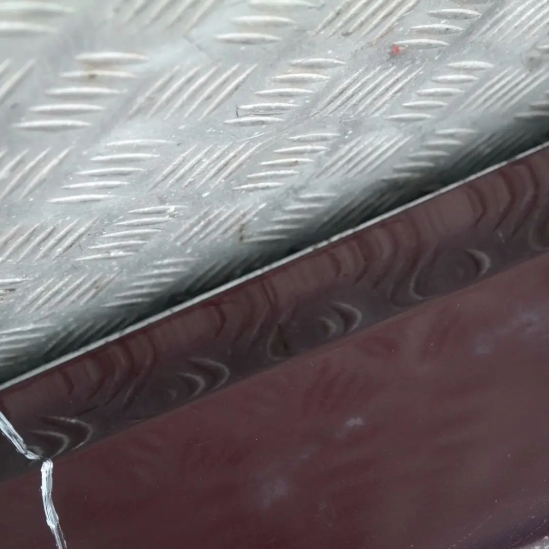 BMW 3 er E90 E91 LCI Schwellerleiste Lackiert Links Barberarot Rot UNI/MET. - SKU 0037059-BAR - Teilenummer 37059