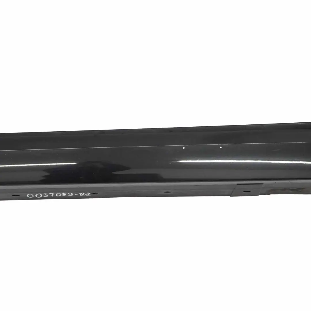 BMW E90 E91 LCI Sill Strip Faldon Izquierdo Negro Zafiro Metalico 475 - SKU 0037059-BS2 - Número de pieza 0037059
