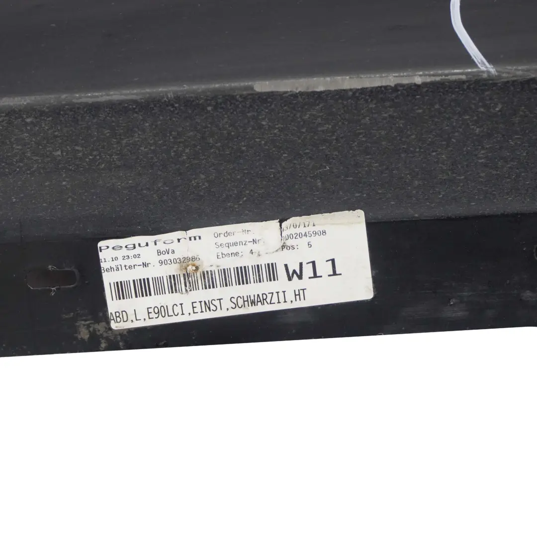 Listwa Nakładka Próg Lewy Schwarz do BMW E90 E91 LCI o numerze 0037059 BMW E90 E91 LCI Listwa Nakładka Próg Lewy Schwarz - SKU 0037059-SCH2 - Numer Części 0037059