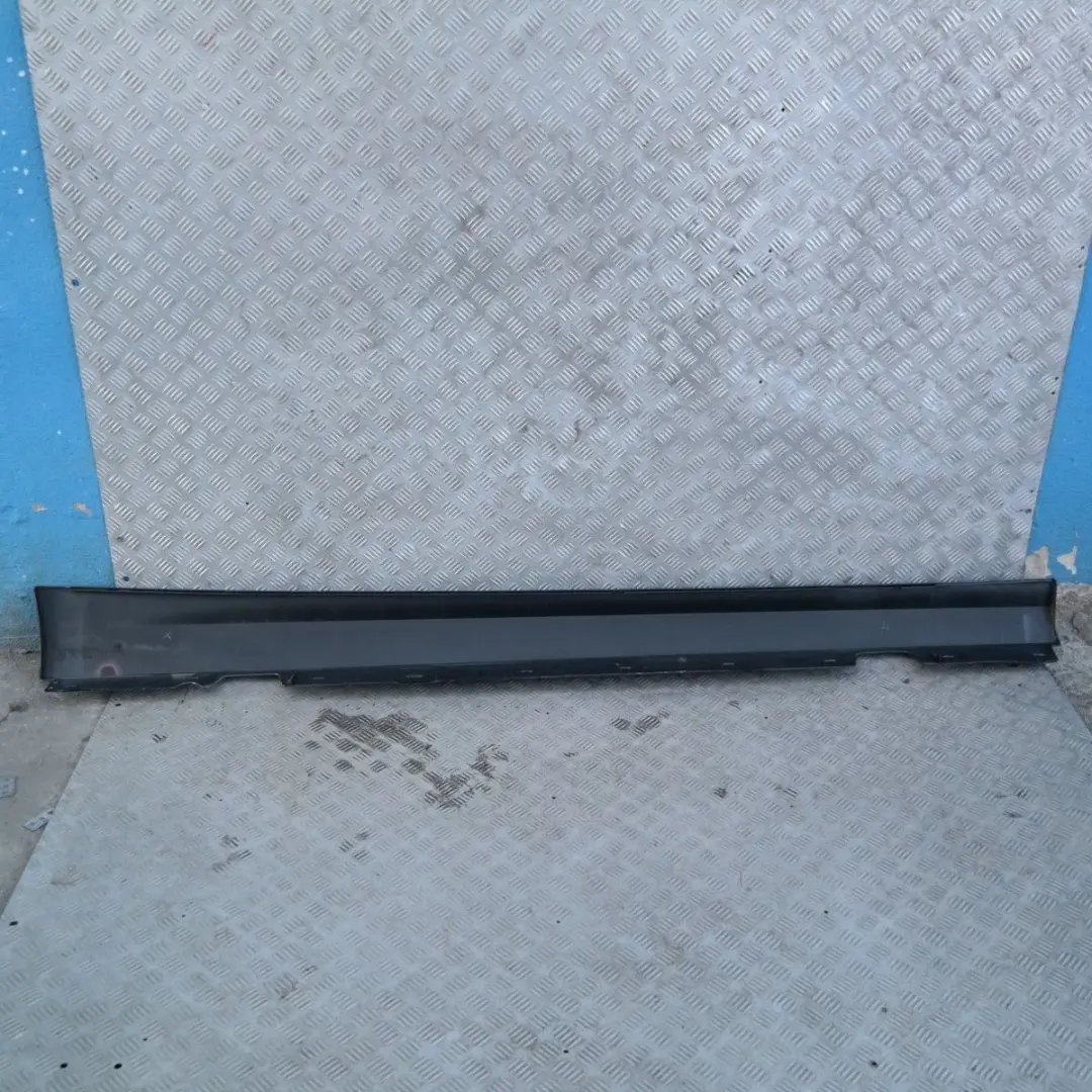 Bas de Porte Peint A Gauche Tasman Metallique - A81 pour BMW E90 E91 LCI à propos du numéro de pièce 37059 BMW E90 E91 LCI Bas de Porte Peint A Gauche Tasman Metallique - A81 - SKU 0037059-TAS - Numéro de pièce 37059