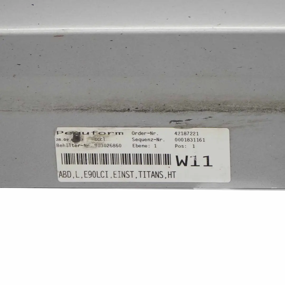 Seitenschwellerleisten links Titansilber Metallic - 354 für BMW E90 LCI mit Teilenummer 0037059 BMW E90 LCI Seitenschwellerleisten links Titansilber Metallic - 354 - SKU 0037059-TS2 - Teilenummer 0037059