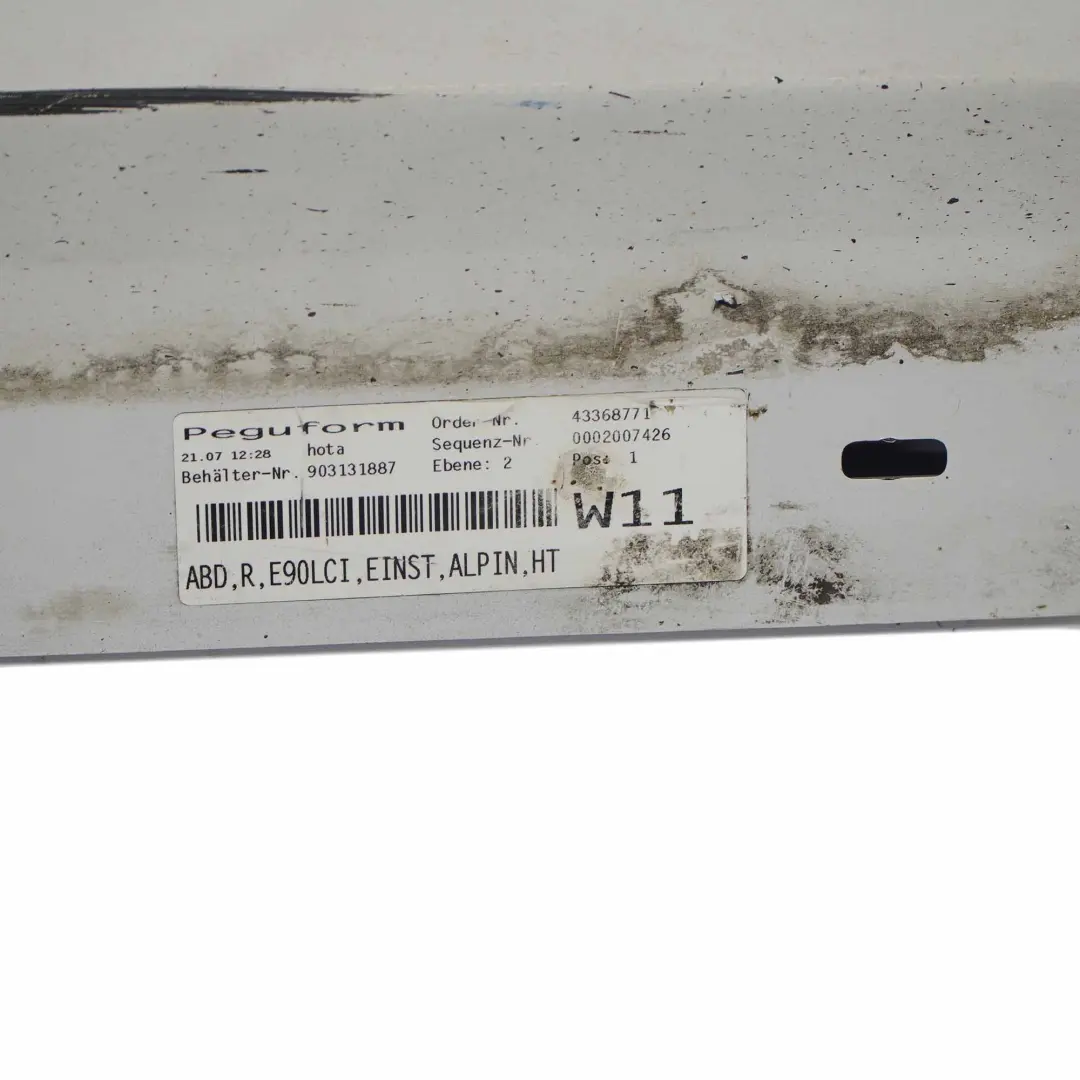 BMW E90 LCI Faldón lateral Derecho Alpinweiss 3 - 300 - SKU 0037060-AW1 - Número de pieza 0037060