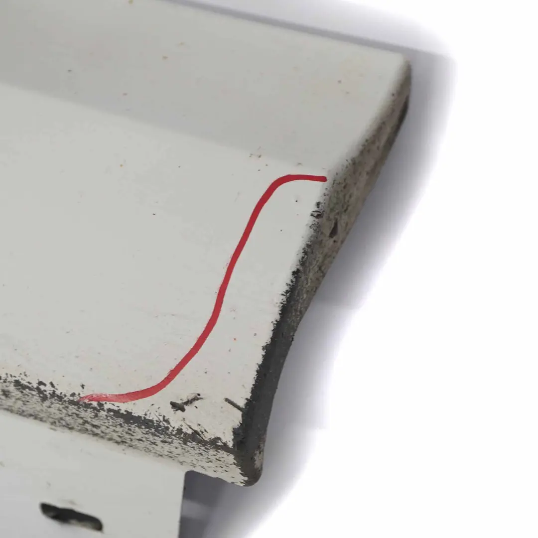 Listwa Próg Prawy Alpinweiss 3 300 do BMW E90 E91 LCI o numerze 0037060 BMW E90 E91 LCI Listwa Próg Prawy Alpinweiss 3 300 - SKU 0037060-AW2 - Numer Części 0037060