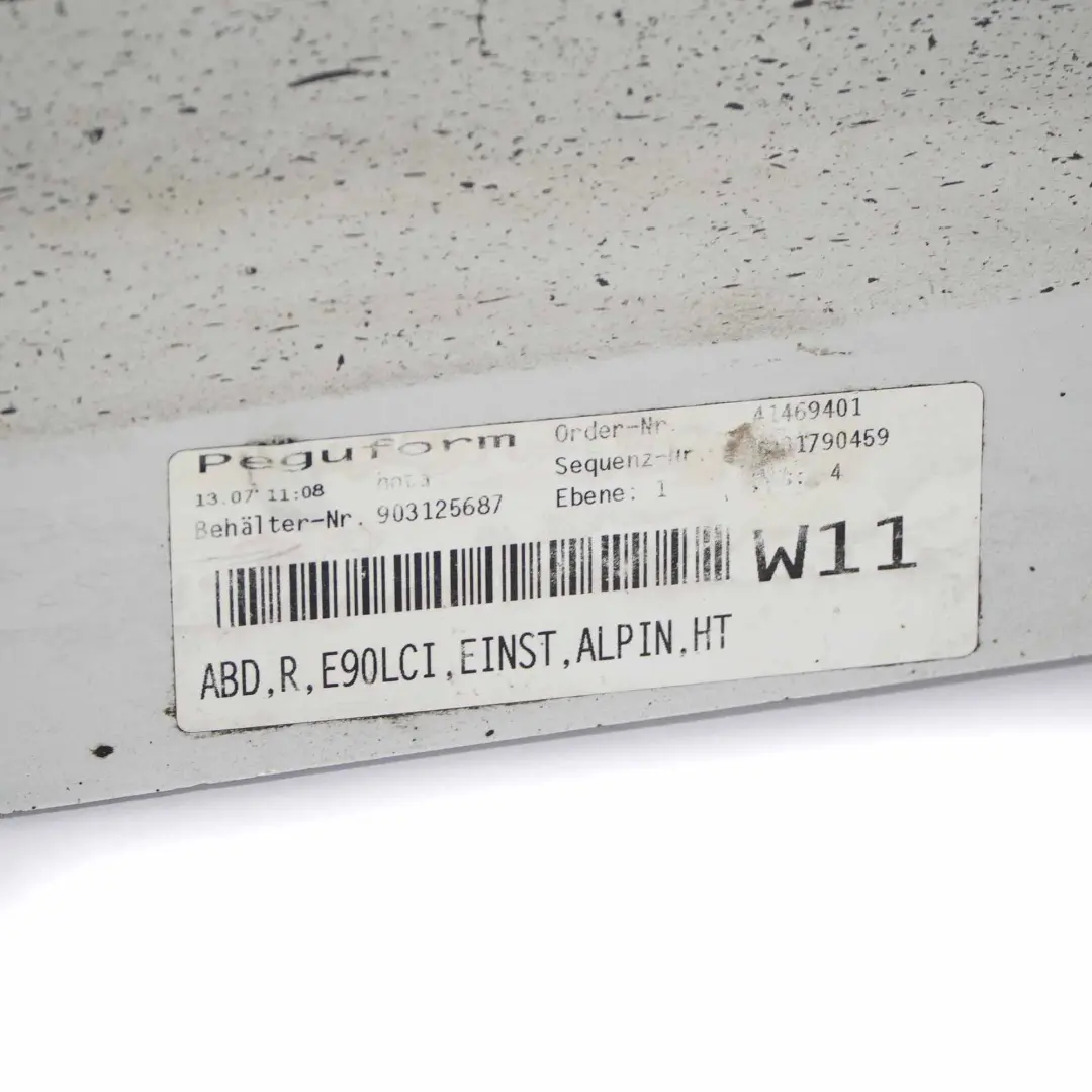 BMW E90 LCI Faldón lateral Derecho Alpinweiss 3 - 300 - SKU 0037060-AW2 - Número de pieza 0037060